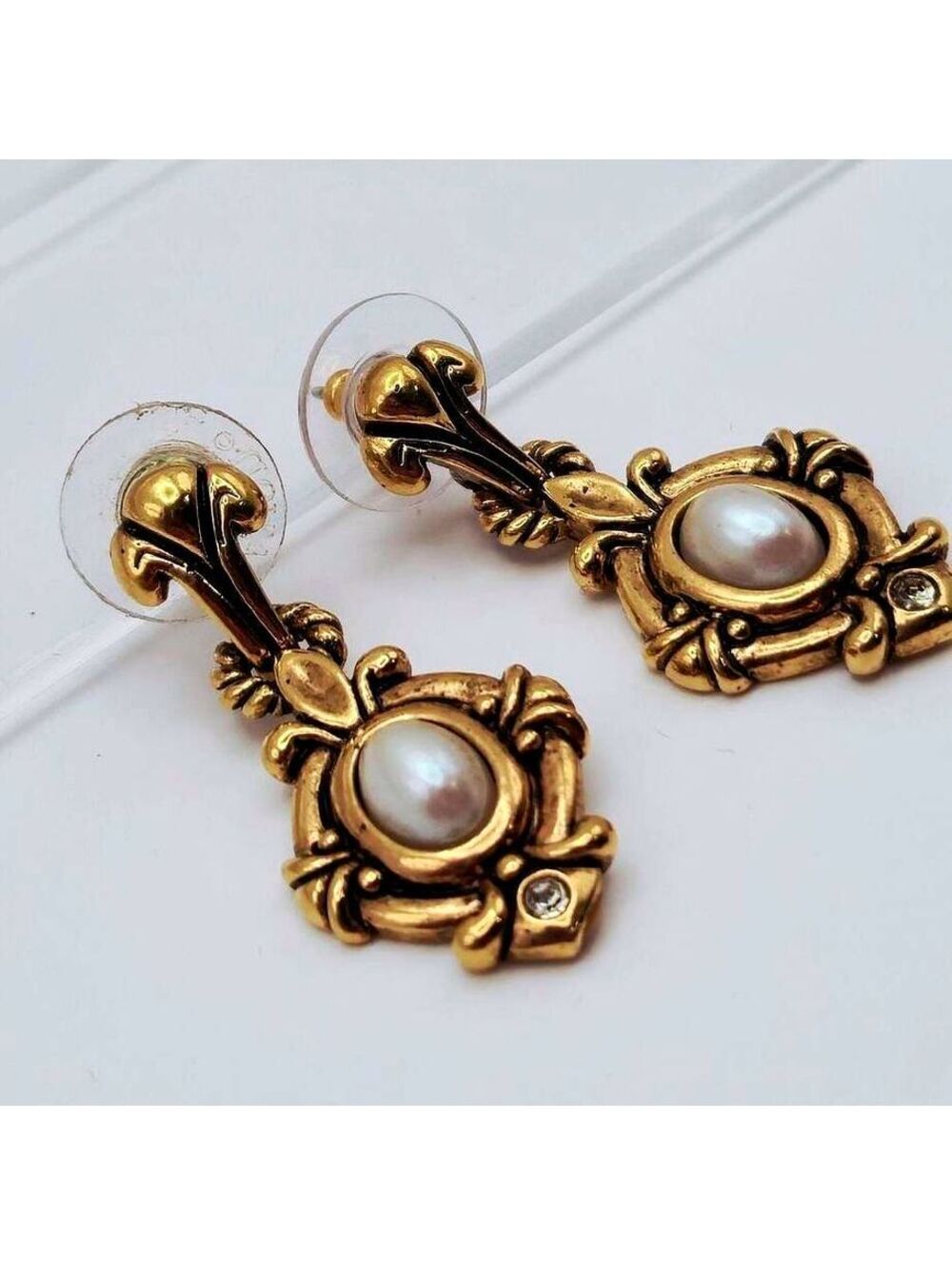 Vintage Avon Victorian Dangle Earrings